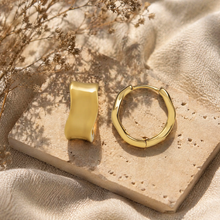 Load image into Gallery viewer, Violet Hoop Earrings in Gold