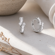 Load image into Gallery viewer, Capri Huggie in Silver