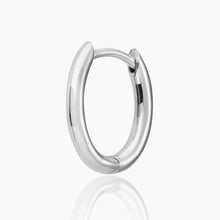 Load image into Gallery viewer, Poppy Huggie in Silver