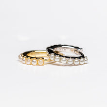Load image into Gallery viewer, Willow Huggie in Gold