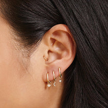 Load image into Gallery viewer, Poppy Huggie in Gold