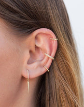 Load image into Gallery viewer, Orli Ear Cuff in Gold
