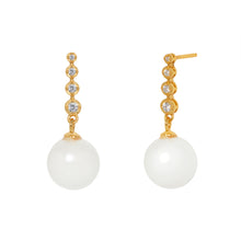 Load image into Gallery viewer, Alma Stud Earrings in Gold
