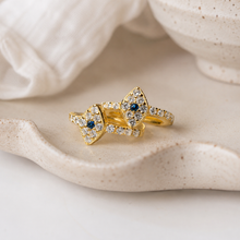 Load image into Gallery viewer, Aria Huggie in Gold

