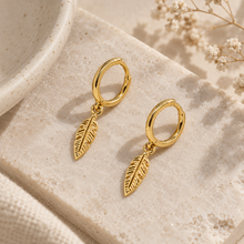 Load image into Gallery viewer, Harmony Huggie in Gold
