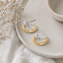 Load image into Gallery viewer, Talia Hoop Earrings in Gold

