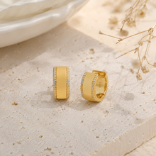 Load image into Gallery viewer, Yvonne Hoop Earrings in Silver
