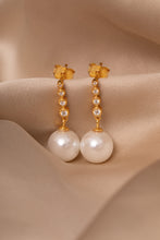 Load image into Gallery viewer, Alma Stud Earrings in Silver
