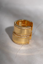Load image into Gallery viewer, Yvonne Hoop Earrings in Gold
