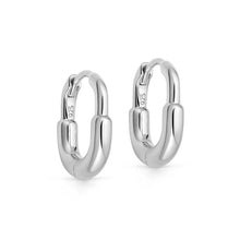 Load image into Gallery viewer, Nicole Huggie in Silver
