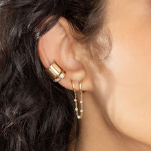 Load image into Gallery viewer, Taylor Chain Double Huggie in Gold
