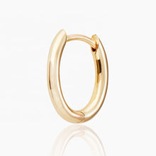 Load image into Gallery viewer, Poppy Huggie in Gold
