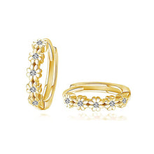 Load image into Gallery viewer, Everly Hoop Earring in Gold
