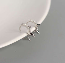 Load image into Gallery viewer, Florence Huggie in Silver
