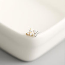 Load image into Gallery viewer, Ivy Stud Earring in Gold
