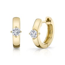Load image into Gallery viewer, Kari Huggie in Gold
