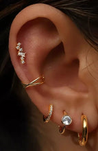 Load image into Gallery viewer, Krystal Flat Back Stud Earring in Gold
