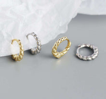 Load image into Gallery viewer, Lydia Huggie in Silver
