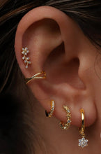 Load image into Gallery viewer, Neveah Flat Back Stud Earring in Silver
