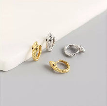 Load image into Gallery viewer, Samantha Huggie in Gold
