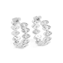 Load image into Gallery viewer, Stevie Huggie in Silver
